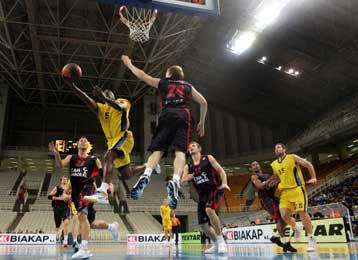 Η προσπάθεια του Αμαρουσίου κλέβει την παράσταση