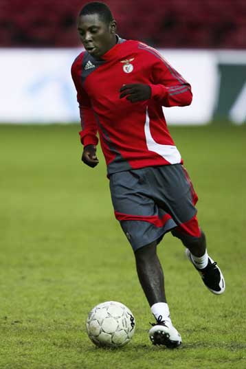 Οι μισοί στέλνουν τον Αντου στον Αρη και οι υπόλοιποι στη Χαλ