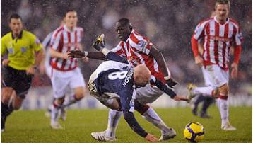 Ανάσανε στο… χιόνι η Στόουκ, 3-2 επί της Φούλαμ