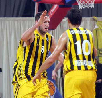 Πρόκριση για τον Αρη, παράταση αγωνίας για τον Πανελλήνιο