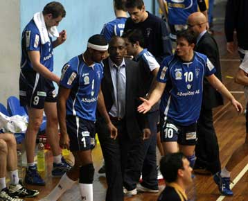 Μπρουκς μέχρι τέλους περιόδου στον πάγκο του Ηρακλή