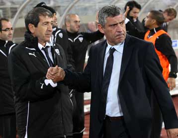 Σάντος υπέρ… Σαλπιγγίδη και αιχμές Φερέρα για τη διαιτησία