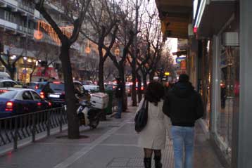 Πτώση τζίρου μέχρι 30% για τις εμπορικές επιχειρήσεις της Θεσσαλονίκης τις γιορτές