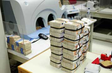 Ποια κίνητρα εξετάζει το υπουργείο Οικονομικών για τον επαναπατρισμό κεφαλαίων