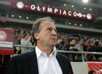 Μόνο η αποζημίωση κρατάει τον Ζίκο στον Ολυμπιακό