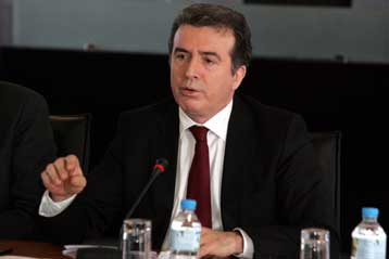 Ενόχληση Χρυσοχοΐδη από την επιστολή Διαμαντοπούλου για την Αθήνα