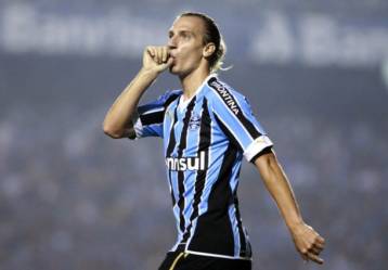 Πρόβλημα με Ολεμπέ, κοντά σε Λόπες, αγωνία για Ζεσούς και… μισή στο Φάληρο η ΑΕΛ