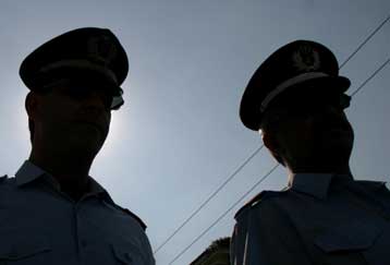 Υποβαθμίζει η κυβέρνηση τα περί «ενόχλησης» Χρυσοχοΐδη στην επιστολή Διαμαντοπούλου