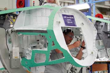 Σταθερά σε διψήφιο ποσοστό η ανεργία στις ΗΠΑ και το Δεκέμβριο