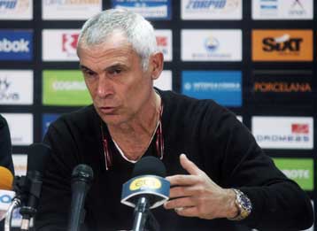 Ο Κούπερ ζήτησε «αγωνιστική ένταση» για το ντέρμπι με τον Ηρακλή