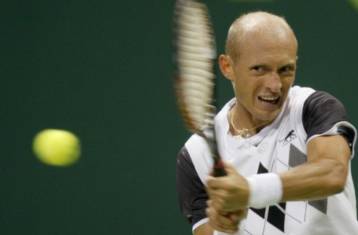 Ο Φέντερερ βρήκε τον… μπελά του κόντρα στον Νταβιντένκο