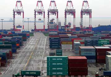 Η Κίνα ξεπέρασε τη Γερμανία και είναι πλέον ο μεγαλύτερος εξαγωγέας