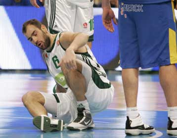 Δύο εβδομάδες εκτός γηπέδων ο Σπανούλης