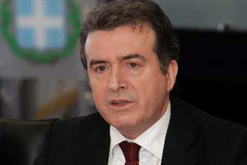 Κόντρα Χρυσοχοΐδη-Παναγιωτόπουλου με φόντο την έκρηξη έξω από τη Βουλή