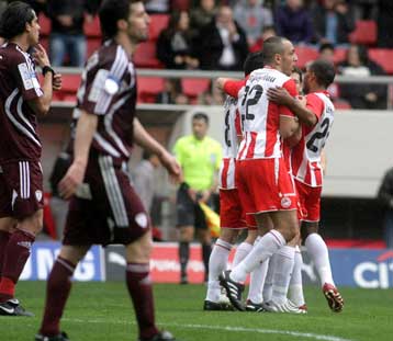 Aποδοκιμασίες παρά τη νίκη στο Καραϊσκάκη