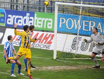 Ο Αστέρας νίκησε τον… Κάλατς και προσπέρασε την Καβάλα με φόντο τα πλέι οφ