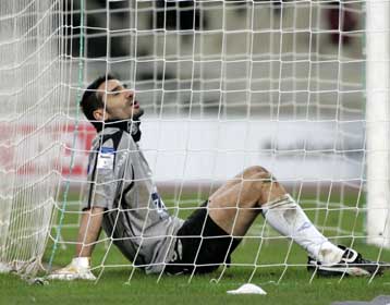 Στο νοσοκομείο με έντονες ζαλάδες ο Ελευθερόπουλος