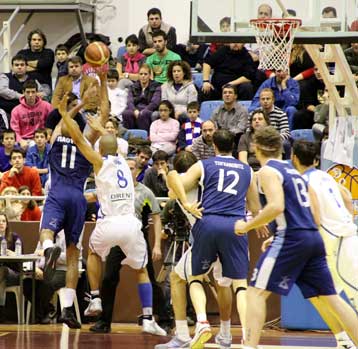 Με 82-72 επί των Τρικάλων η Καβάλα «ξεκόλλησε» από την τελευταία θέση