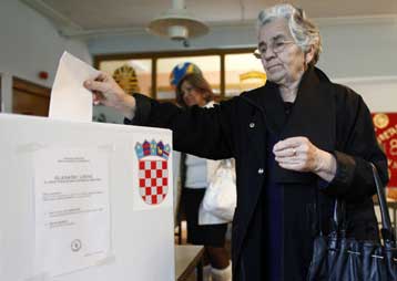 Ο Γιοσίποβιτς νικητής των προεδρικών εκλογών στην Κροατία, σύμφωνα με exit polls