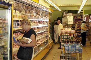 Τέλος στα σενάρια για ενιαίο συντελεστή ΦΠΑ βάζει η κυβέρνηση