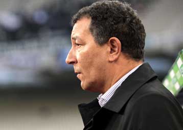 Σκέφτεται να προσφύγει στη FIFA ο Τεν Κάτε