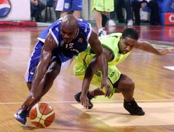 Ο Αρης μαθαίνει αντιπάλους στο EuroCup, «τσεκάρει» και ο Πανελλήνιος