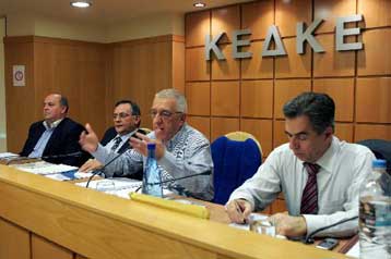 Διαβεβαιώσεις για πόρους και αρμοδιότητες ζητά η ΚΕΔΚΕ εν όψει «Καλλικράτη»