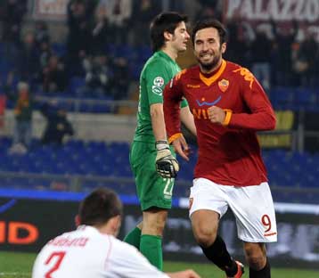 Τέλος καλό και πρόκριση στους «οκτώ» για τη Ρόμα