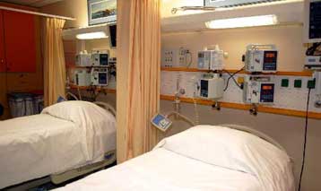 Με «μπλοκάκι» και 11μηνες συμβάσεις οι γιατροί που προσλαμβάνονται για τις ΜΕΘ