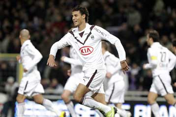 Η Λίβερπουλ δίνει στην Μπορντό 28 εκατ. ευρώ για τον Μαρουάν Σαμάκ