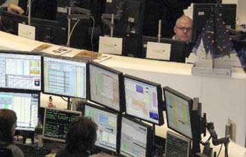 Η ελληνική οικονομία κινδυνεύει με «αργό θάνατο», λέει η Moodys