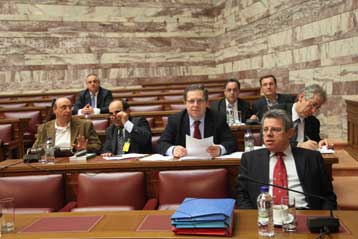 Υπερψήφισε η αρμόδια επιτροπή της Βουλής το νομοσχέδιο για τα καμένα