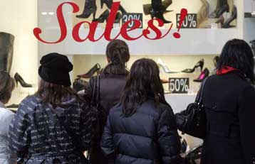 Με μειώσεις τιμών έως 60% ξεκινούν οι χειμερινές εκπτώσεις