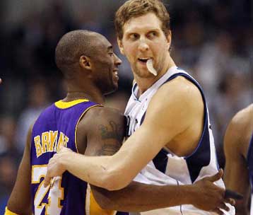 Δεν είχαν καλό Κόμπι αλλά κέρδισαν οι Λέικερς