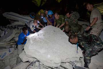 Μοιραίοι παράγοντες συνδυάστηκαν για την τραγωδία της Αϊτής