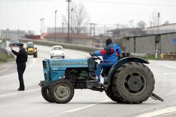Σε πρόγραμμα κινητοποιήσεων από την Πέμπτη οι αγρότες όλης της χώρας