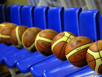 Η Ελλάδα περιμένει την κλήρωση της Δευτέρας με τρεις ομάδες και λίγα σενάρια