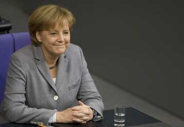 Απορρίπτει τις φήμες περί παραίτησης της Μέρκελ η γερμανική κυβέρνηση