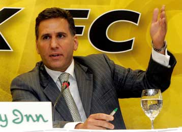 Διαφωνία του Αδαμίδη με τους μετόχους της ΠΑΕ ΑΕΚ