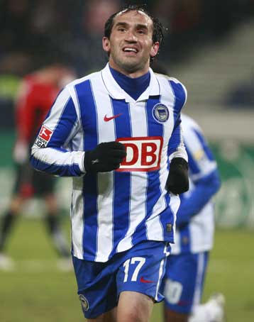 Ξανά στην κορυφή η Λεβερκούζεν, νίκη για τη Χέρτα με σκόρερ τον Γκέκα