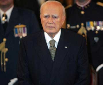 Συνάντηση Παπούλια με Ερντογάν τη Δευτέρα στο Αμπού Ντάμπι