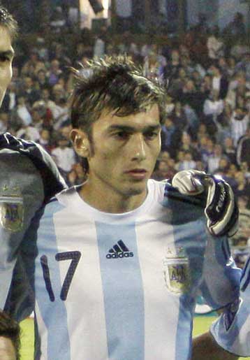 Ο Ολυμπιακός υποδέχεται τον Ντάτολο, αγωνιά για Καστίγιο