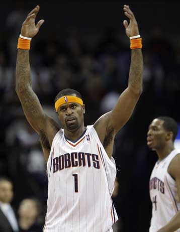 Με νίκες συνέχισαν Σάρλοτ, Ντιτρόιτ και Κλίβελαντ