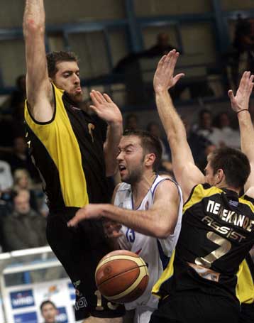 Το… τρένο του Αμαρουσίου πέρασε και από την Κυψέλη, 71-69 τον Πανελλήνιο