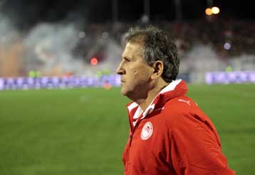 Ο Ζίκο πέταξε το… μπαλάκι στον Κόκκαλη