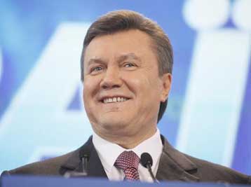 Ο Β.Γιανούκοβιτς προηγείται στη μάχη για την προεδρία της Ουκρανίας