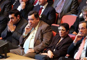 Πυρά κατά του «Καλλικράτη» από τα κόμματα της Αντιπολίτευσης