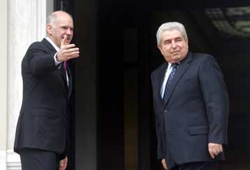 Aπορρίπτουν Αθήνα-Λευκωσία τις προτάσεις Ταλάτ για τη διακυβέρνηση