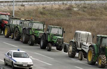 Παρέμβαση της Δικαιοσύνης για τα μπλόκα των αγροτών