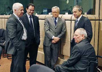 Επιφυλακτικές οι Βρυξέλλες για το Πρόγραμμα Σταθερότητας, ζητούν επιπλέον μέτρα